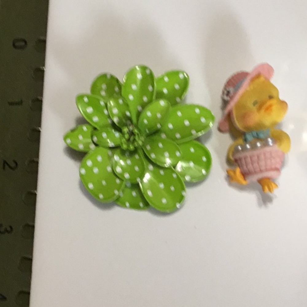 Vintage Enamel Brooches sweet - Picture 3 of 4